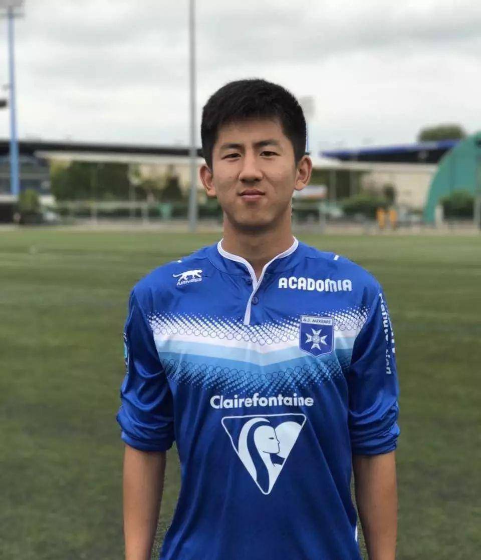 凯发网站 -包含深圳男篮训练开放日；赛前官宣签约引欢呼；西甲在即；数据趋势出现新变化的词条